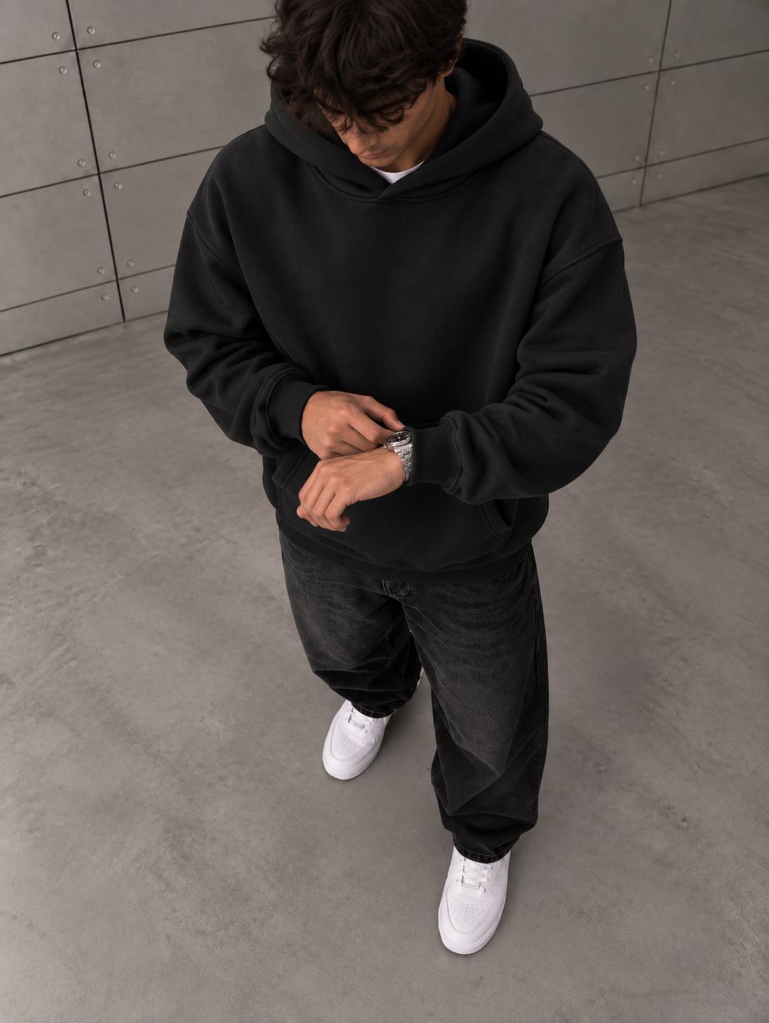 Basic Siyah Hoodie